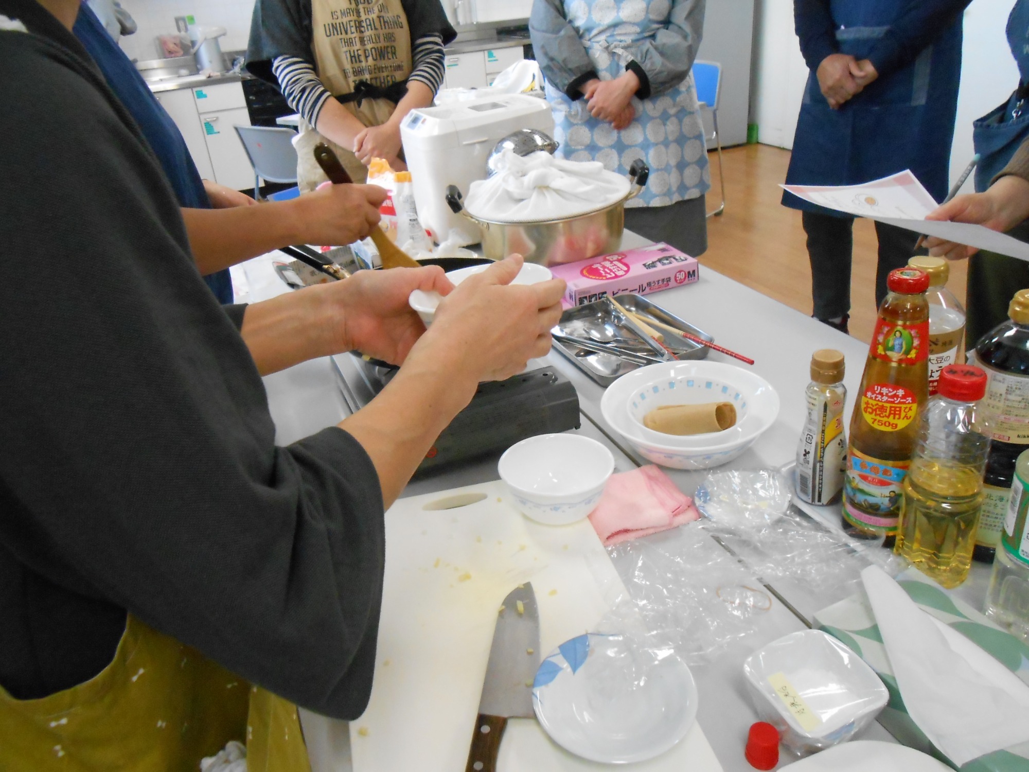 作り方の説明を聞く